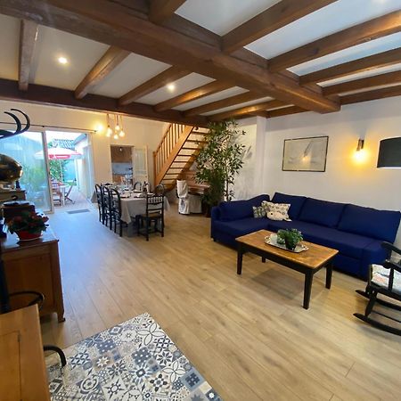 La Maison Des Vacances Chez Genevieve & Norbert 6 A 8 Personnes Ле-Сабль-д’Олон Экстерьер фото